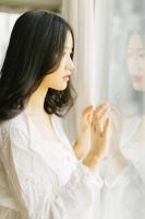 穿书到古代新婚夜，我被相公帅惨了