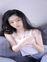 穿越后危机四伏，我从炮灰变权贵