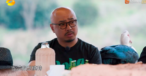 徐峥曾当发型模特是真的吗 网友:全当徐峥在吹牛!