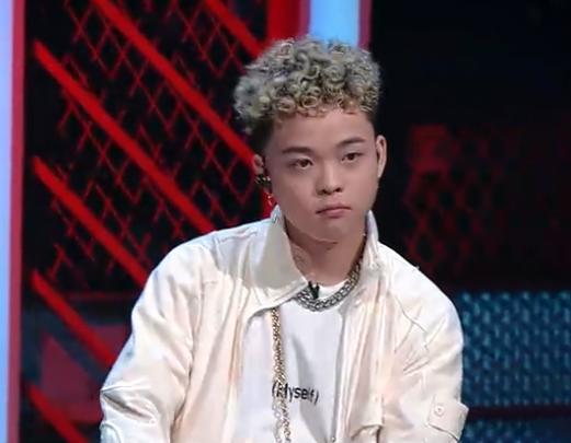 �й���˵������VS���¡������׹�䡷 ���ѣ����仳����