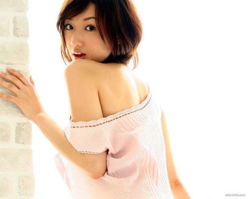 合租房里的偷情经历 女朋友在宿舍被舍友上