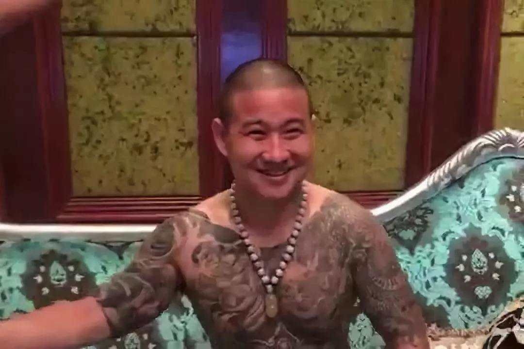 于海明属正当防卫 昆山宝马男砍人反被砍事件始末