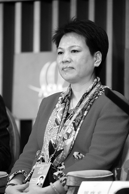 浙江女首富陷危机怎么回事 浙江女首富是谁 周晓光个人简历