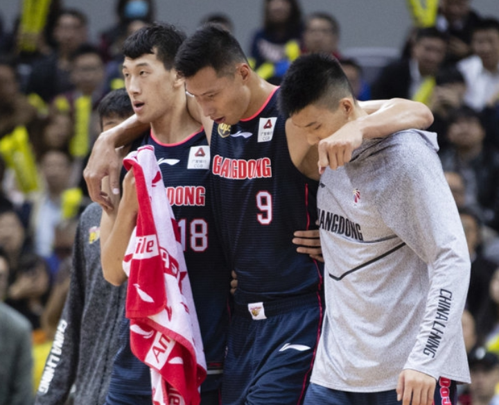 为什么易立致歉易建联 易立做错了什么?
