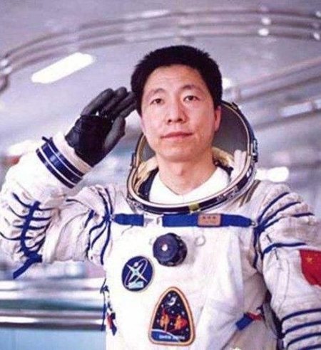 回应杨利伟转岗怎么回事 杨利伟发生了什么事?