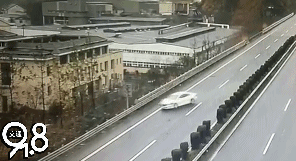 蛇形走位连撞5次怎么回事 惊心动魄一幕再次重演!