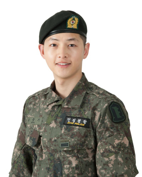 李钟硕入伍怎么回事 韩国男星都需要服兵役吗?