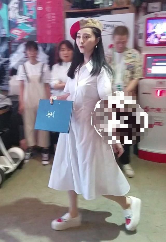 李晨分手后首现身状态怎样 范冰冰分手后心情又如何?