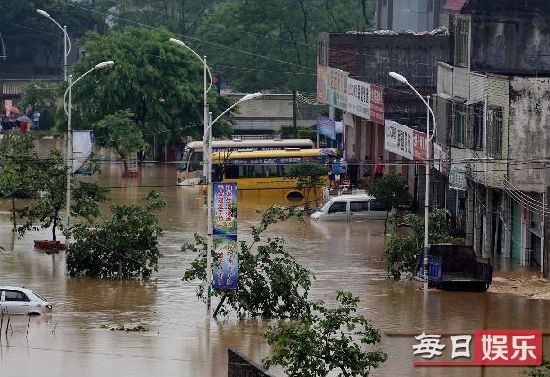 长江1号洪水形成原因是什么 如何有效应对洪涝灾害?