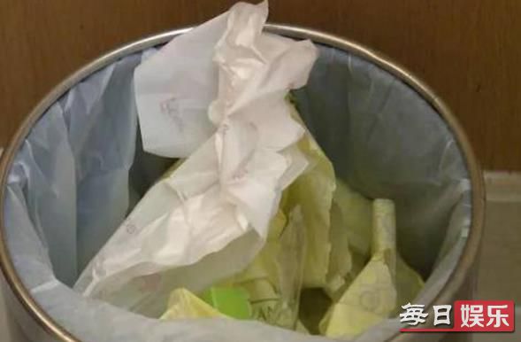 水壶内现卫生巾是怎么回事 酒店里的水壶真的可以用吗?