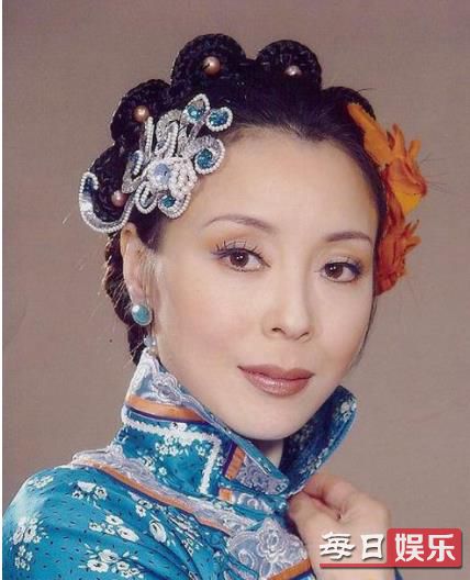 吴刚的老婆是谁 吴刚和岳秀清是怎么认识的?