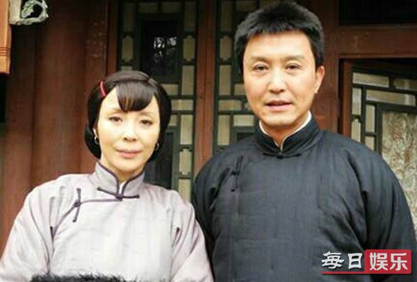 吴刚的老婆是谁 吴刚和岳秀清是怎么认识的?