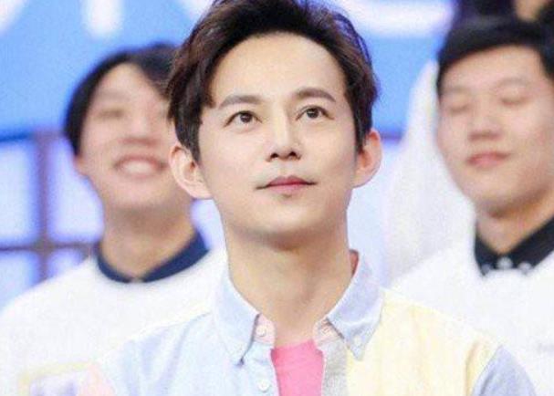 何炅睡三个小时是真的吗 本人是如何回应的?正文