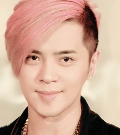 范丞丞粉色頭發是什么梗 盤點那些染過粉色頭發的明星