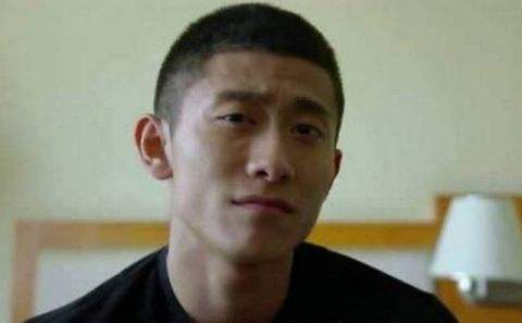 胡歌剪寸头照片曝光 盘点娱乐圈里剪过寸头的男明星