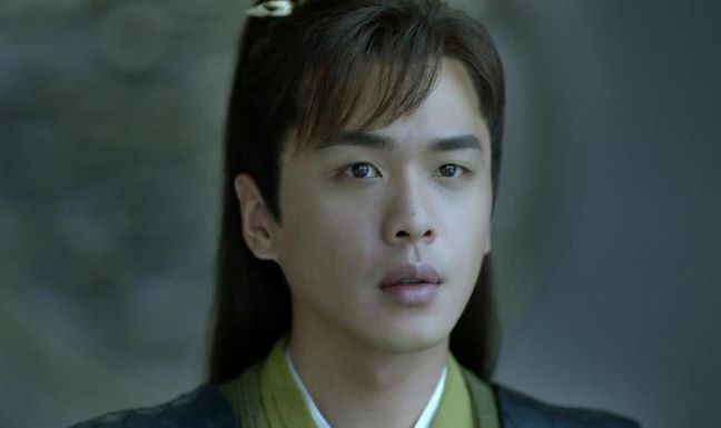 张若昀为什么大小眼