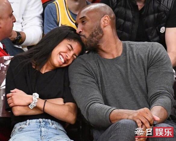 �Ʊ�Ů��Gigiȥ����ô���� �Ʊ�һ���м���Ů��?