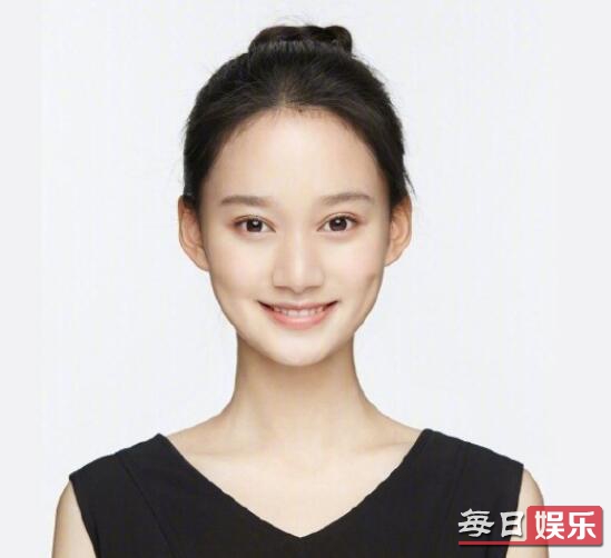 夏梦是谁哪个公司的艺人夏梦北电中传上戏第一引关注